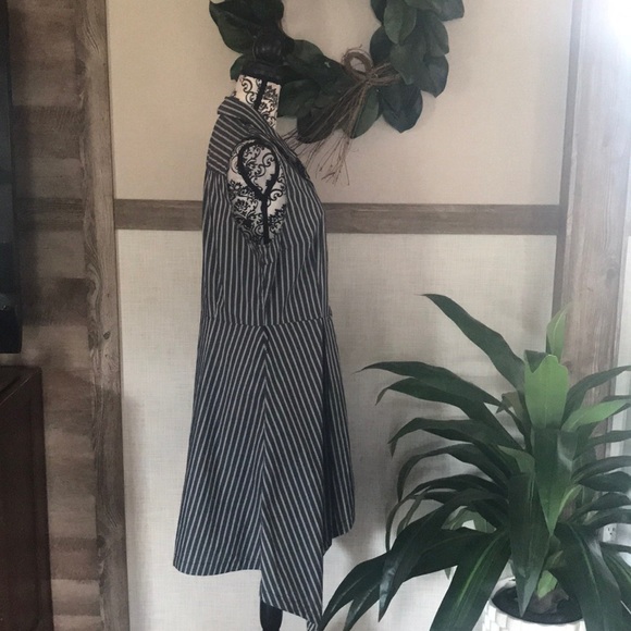 Pinstriped Asymmetric Flared Dress - Picture 4 of 6